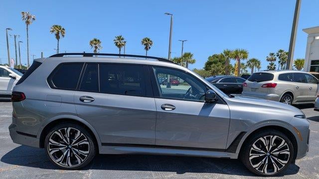2024 BMW X7 M60i