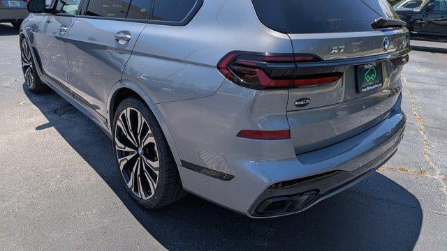 2024 BMW X7 M60i
