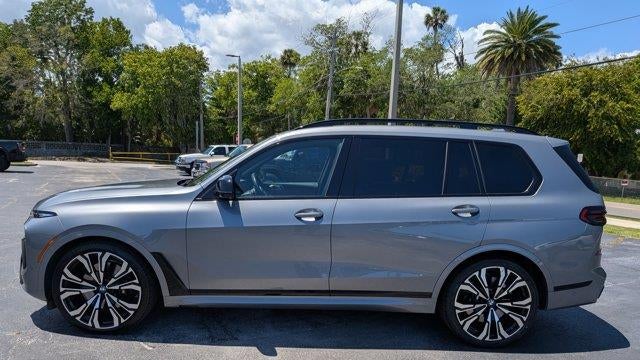 2024 BMW X7 M60i