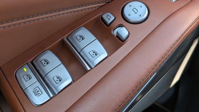 2024 BMW X7 M60i