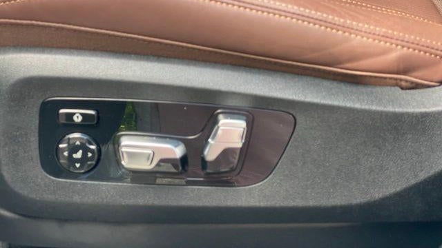 2024 BMW X7 M60i