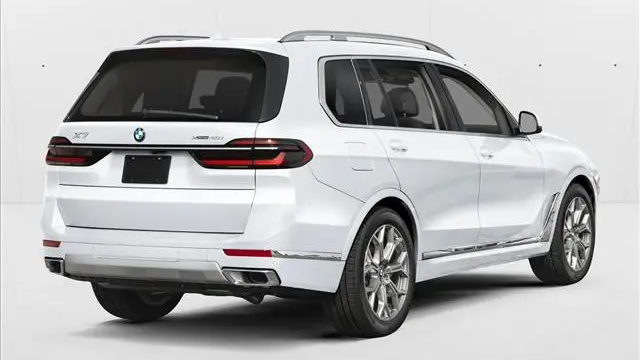 2027 BMW X7 M60i