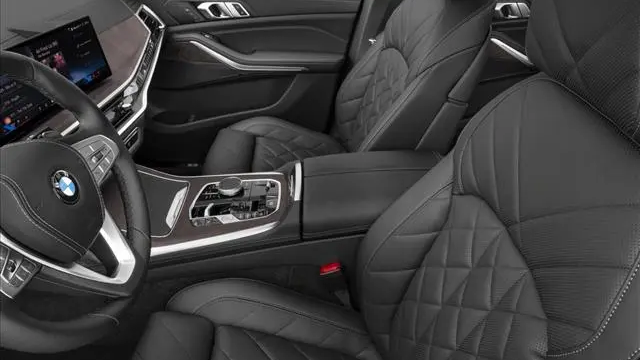 2027 BMW X7 M60i