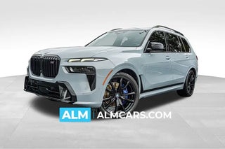 2023 BMW X7 with Brooklyn Grey Metallic Exterior