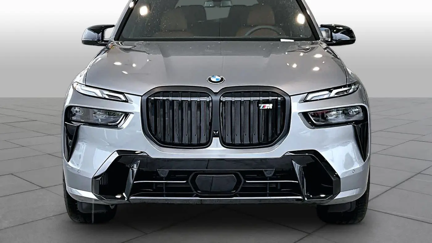 2027 BMW X7 M60i