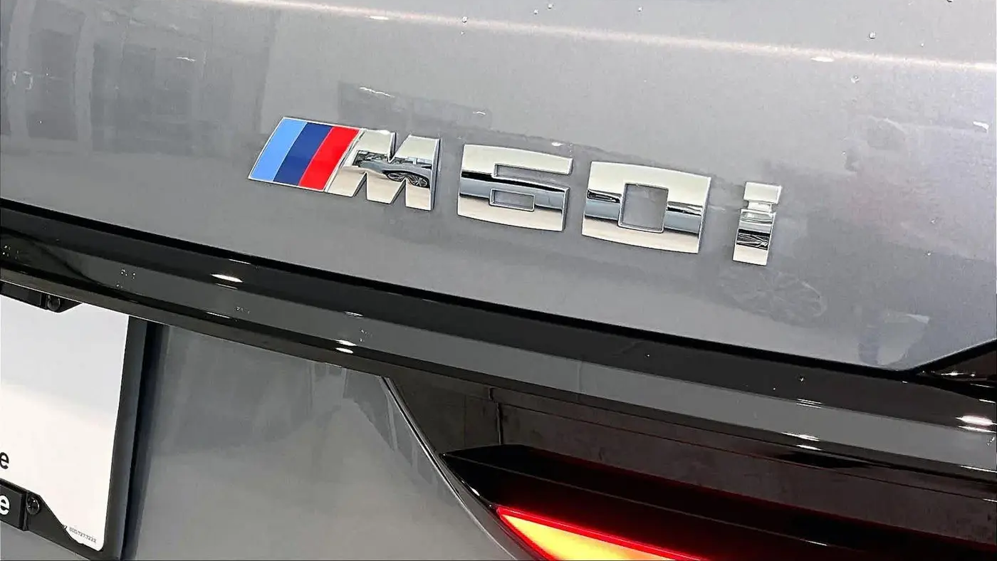 2027 BMW X7 M60i