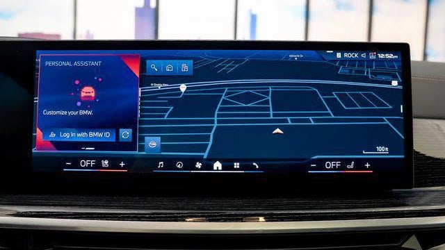 2025 BMW X7 M60i