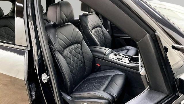 2024 BMW X5 M60i