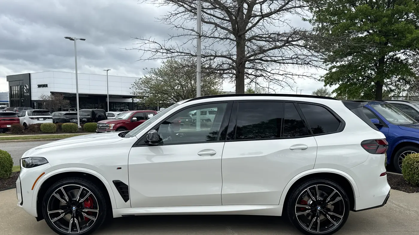 2026 BMW X5 M60i