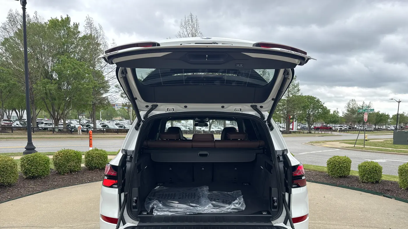 2026 BMW X5 M60i