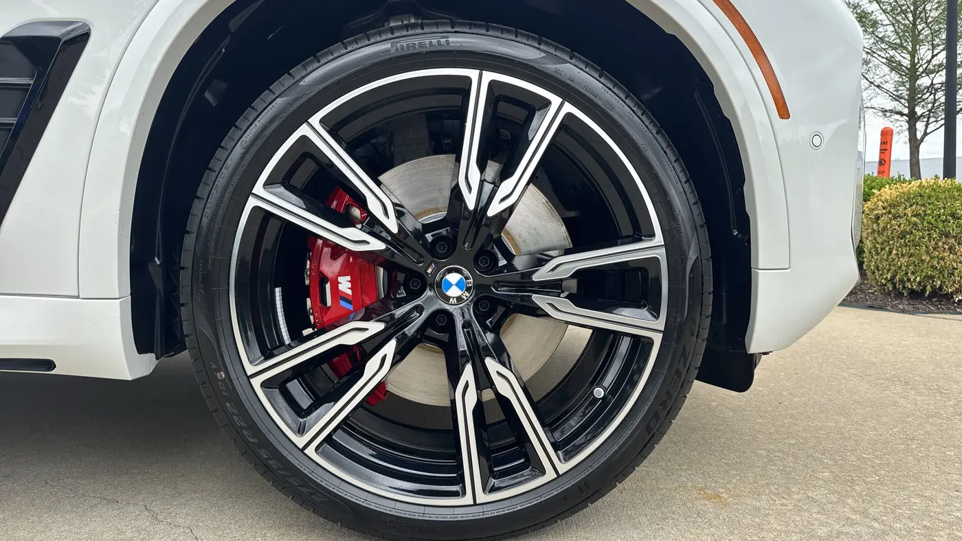 2026 BMW X5 M60i