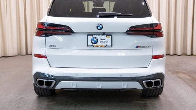 2024 BMW X5 M60i