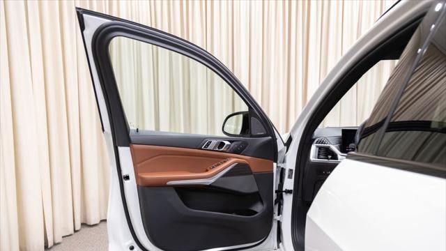2024 BMW X5 M60i