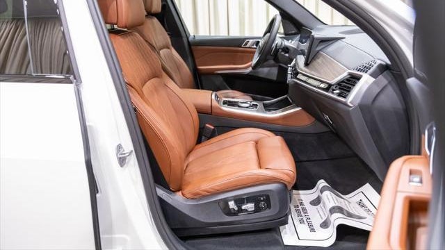 2024 BMW X5 M60i