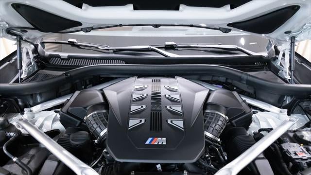 2024 BMW X5 M60i
