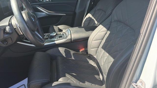 2024 BMW X5 M60i
