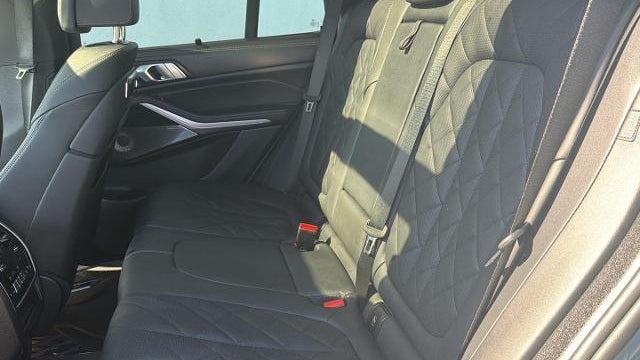 2024 BMW X5 M60i