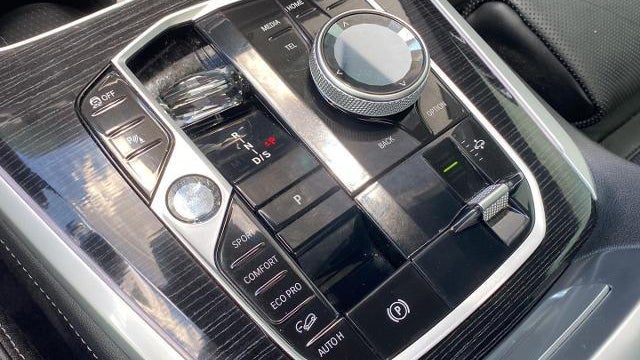 2024 BMW X5 M60i