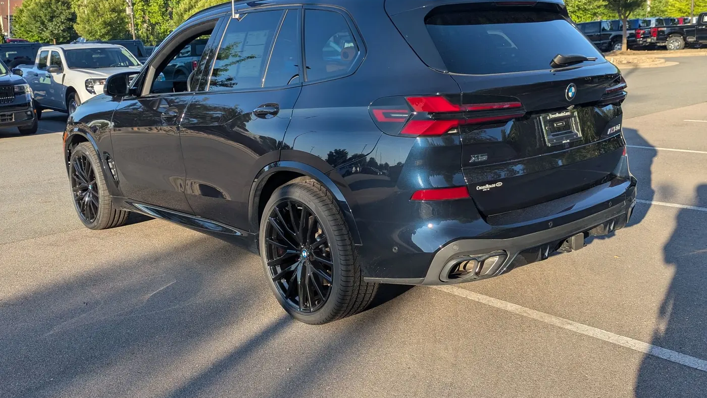 2026 BMW X5 M60i