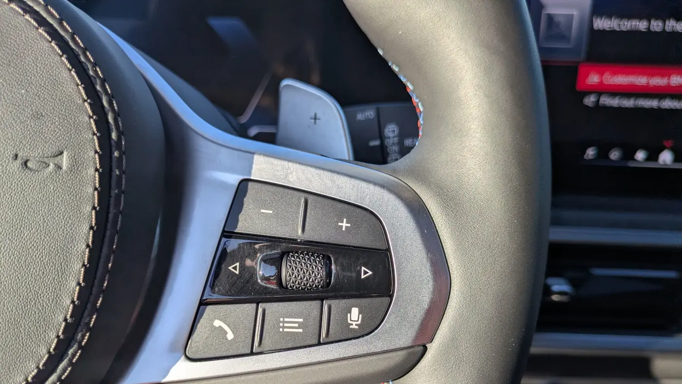 2026 BMW X5 M60i