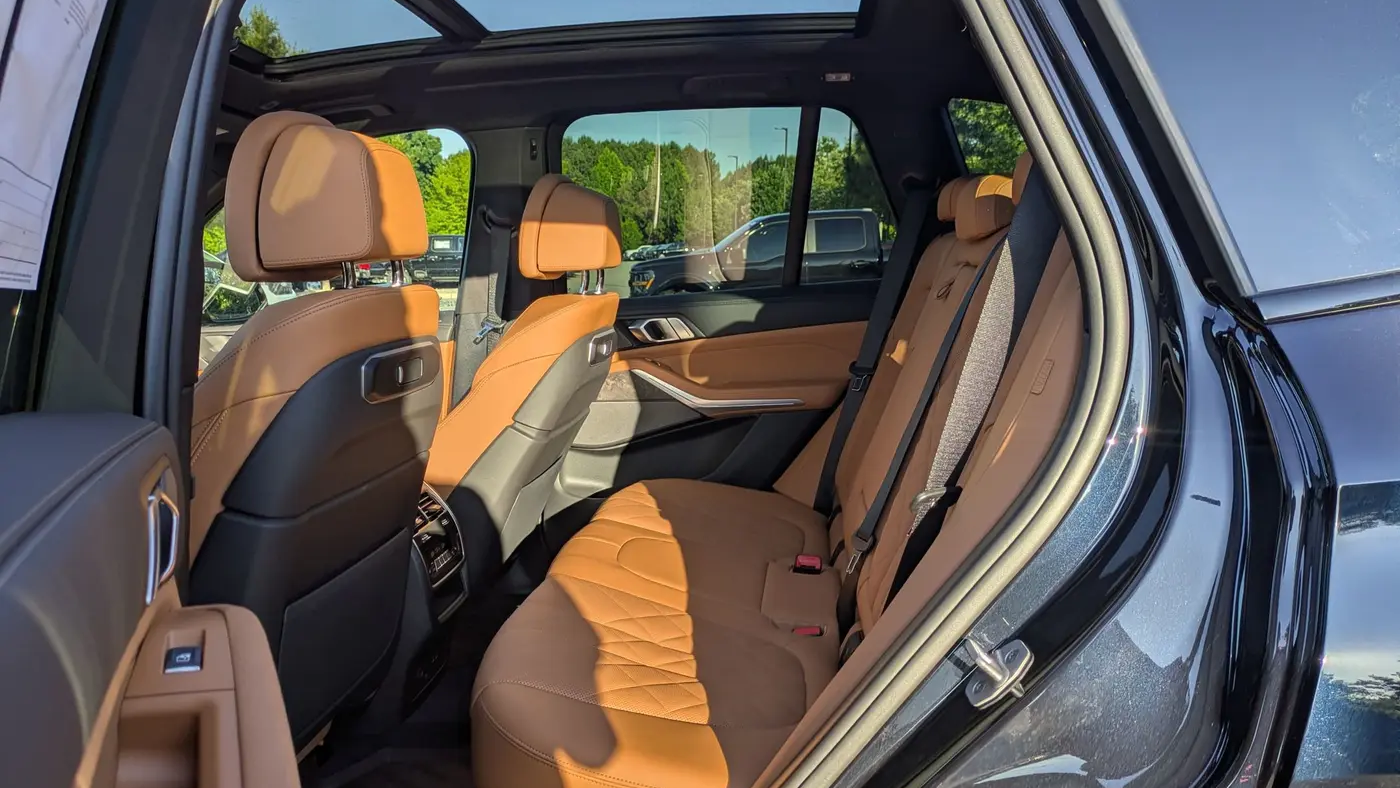 2026 BMW X5 M60i