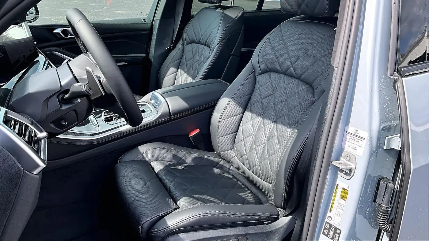 2026 BMW X5 M60i