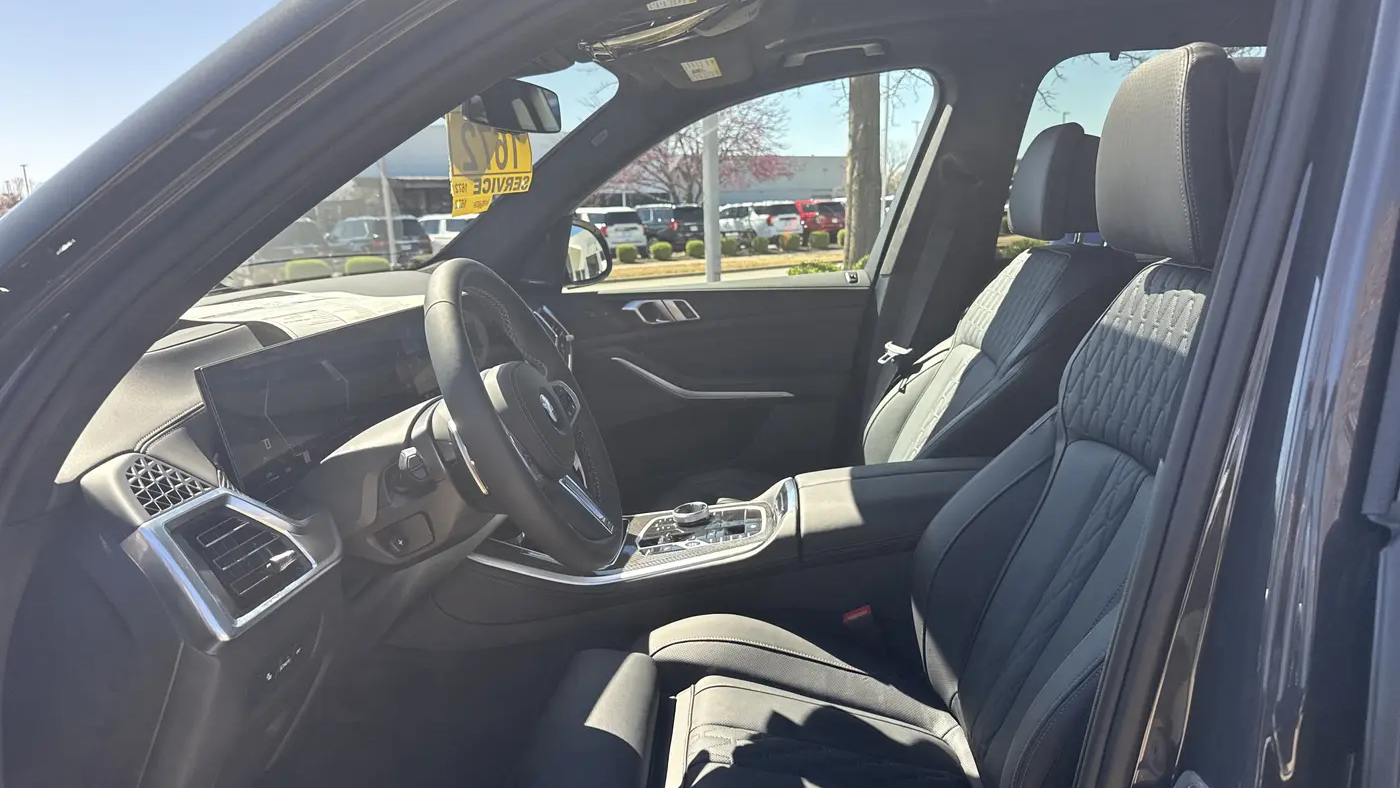 2026 BMW X5 M60i