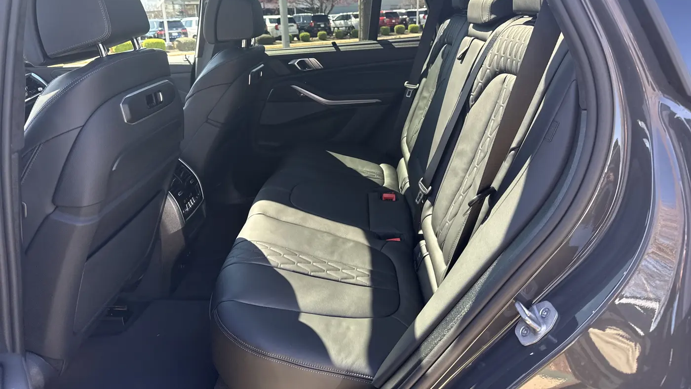 2026 BMW X5 M60i
