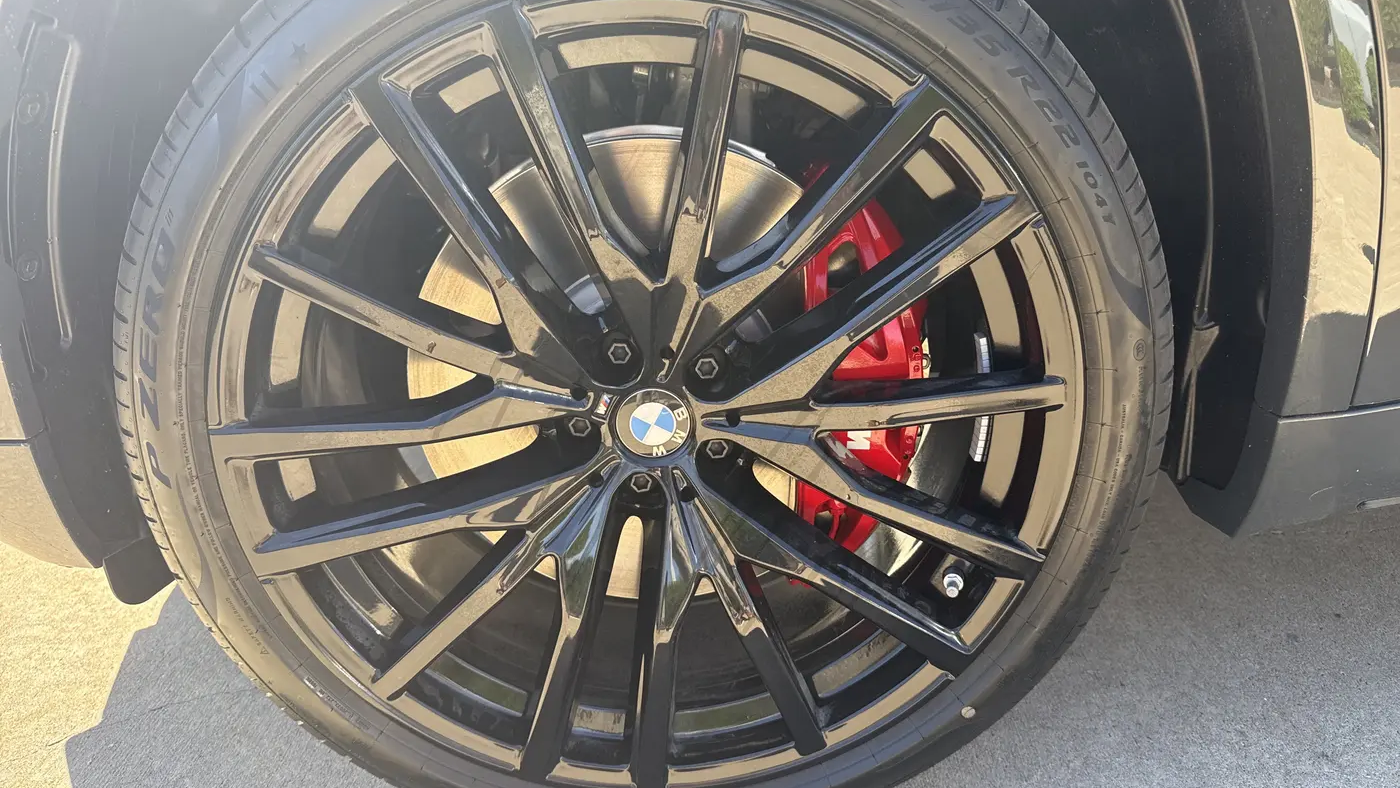2026 BMW X5 M60i