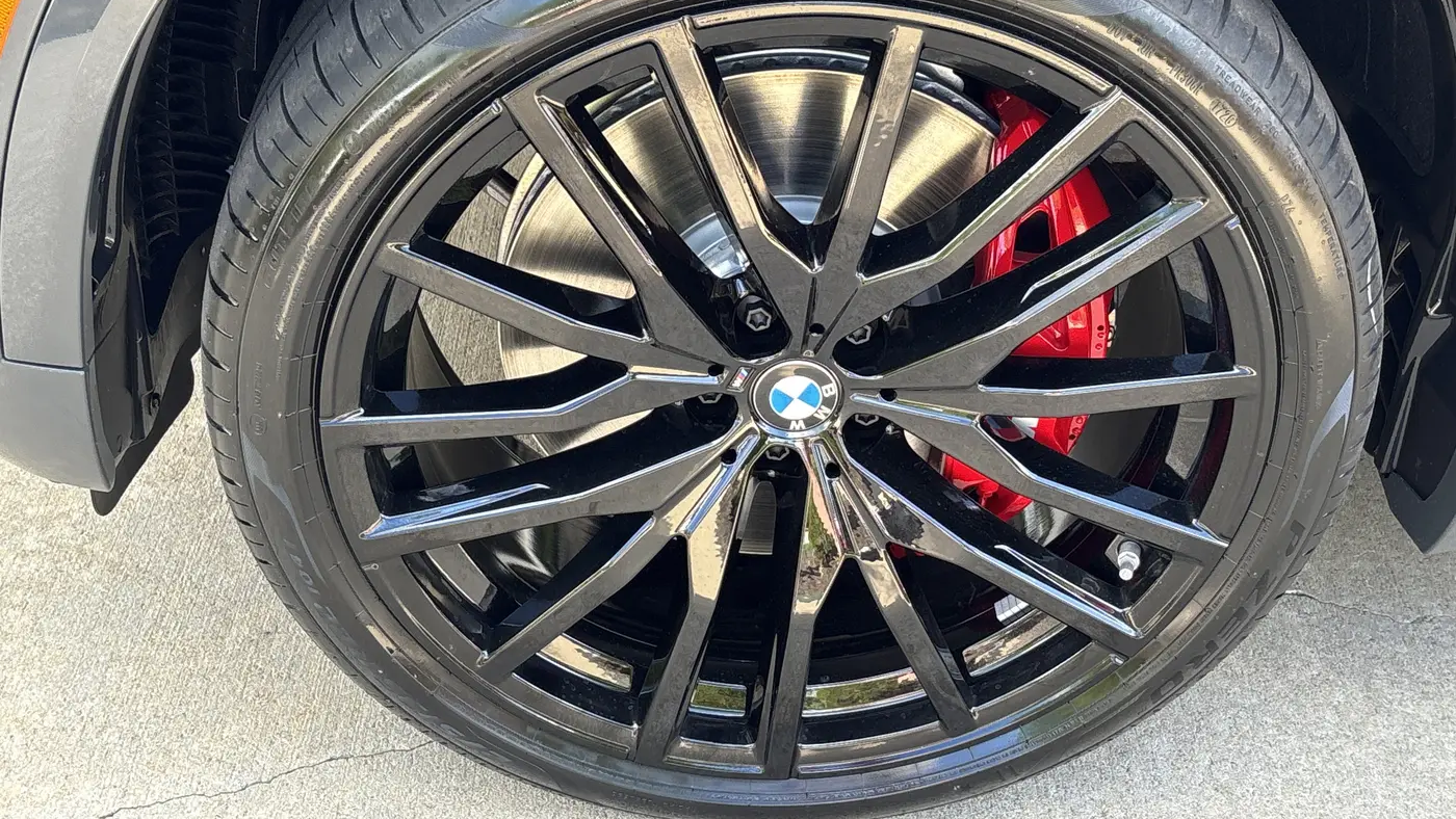 2026 BMW X5 M60i