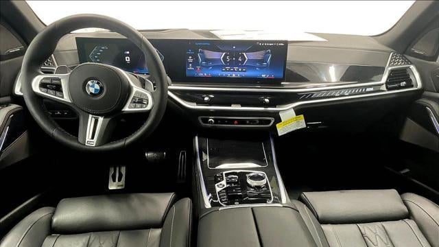 2025 BMW X5 M60i