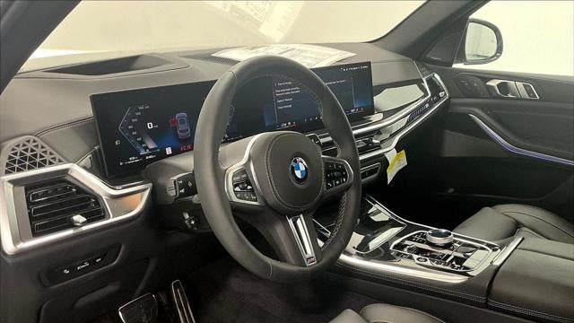 2025 BMW X5 M60i