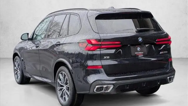 2026 BMW X5 M60i