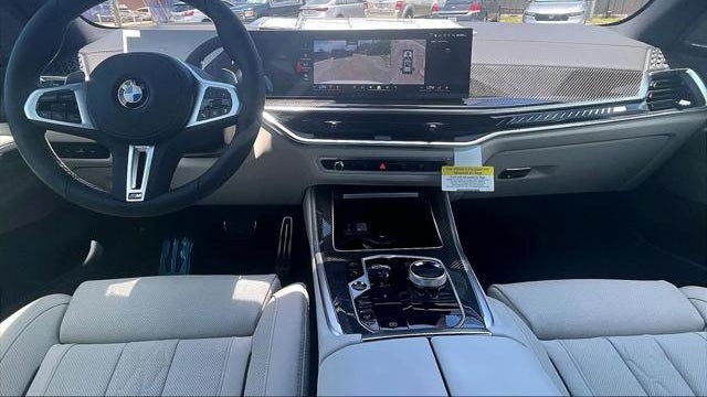 2026 BMW X5 M60i