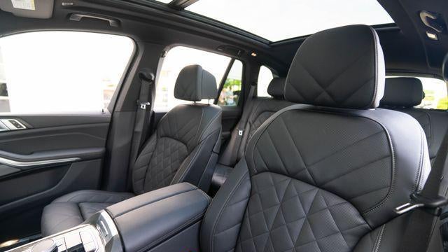 2024 BMW X5 M60i