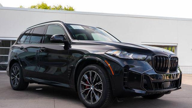 2024 BMW X5 M60i