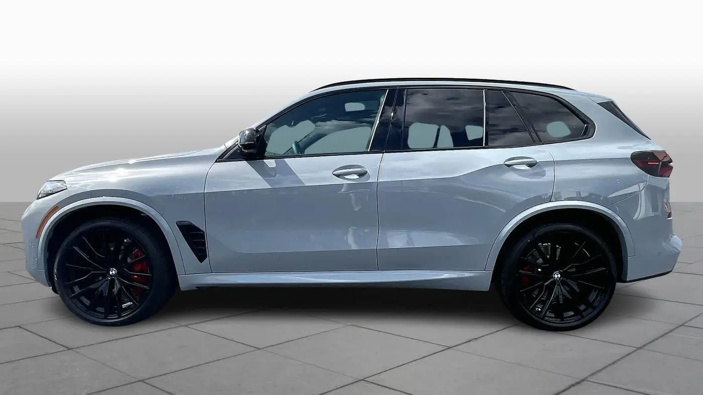 2026 BMW X5 M60i