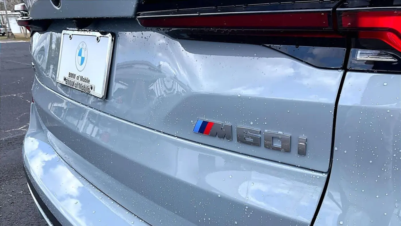 2026 BMW X5 M60i