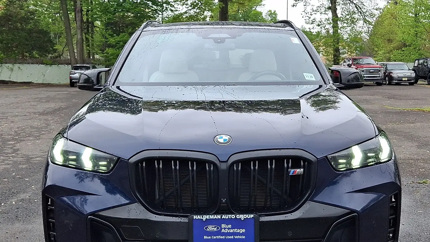 2024 BMW X5 M60i