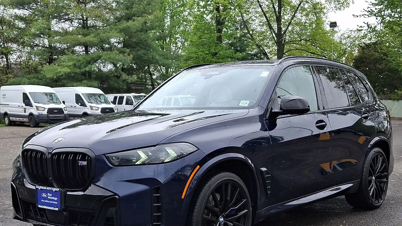 2024 BMW X5 M60i