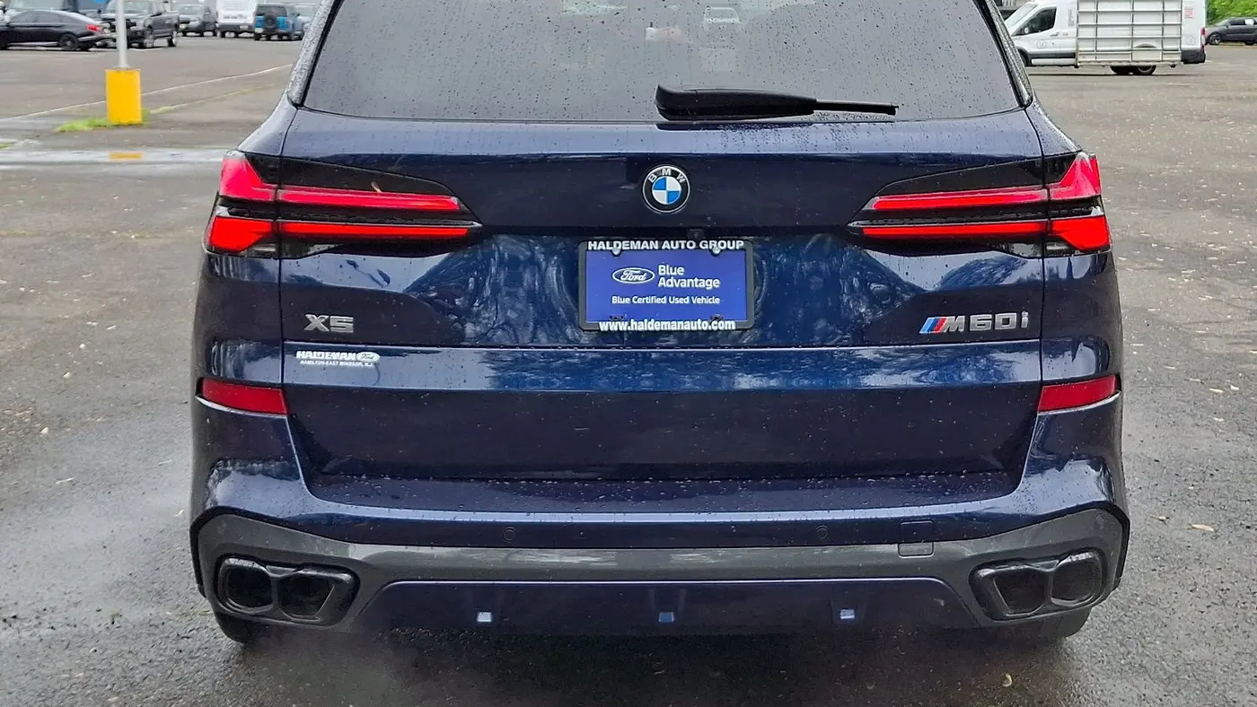 2024 BMW X5 M60i