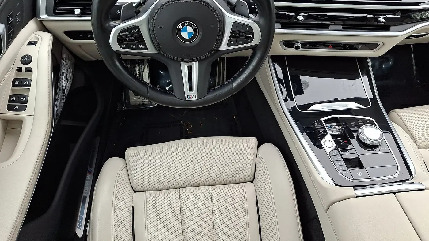 2024 BMW X5 M60i