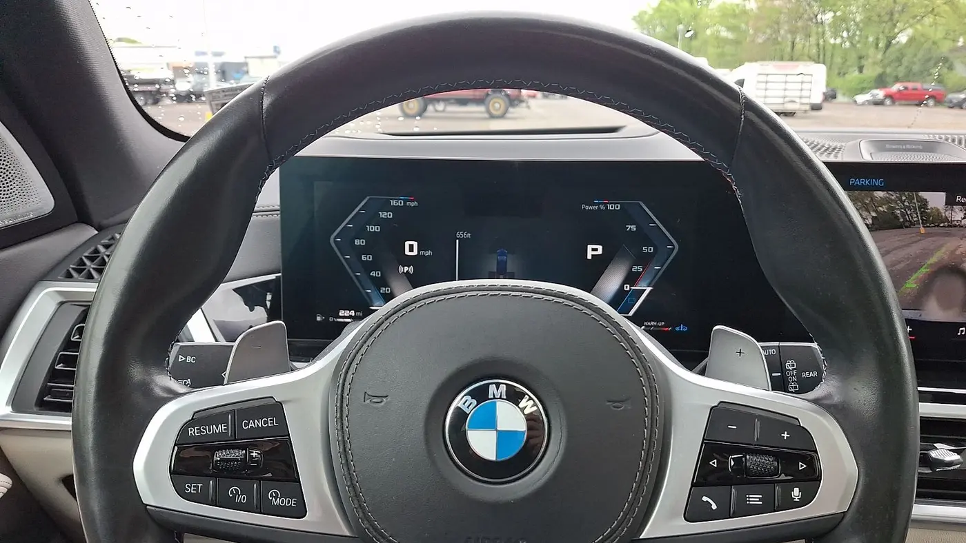 2024 BMW X5 M60i