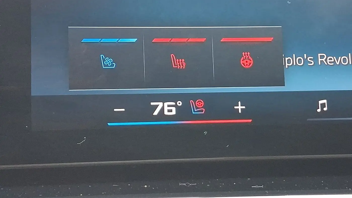 2024 BMW X5 M60i