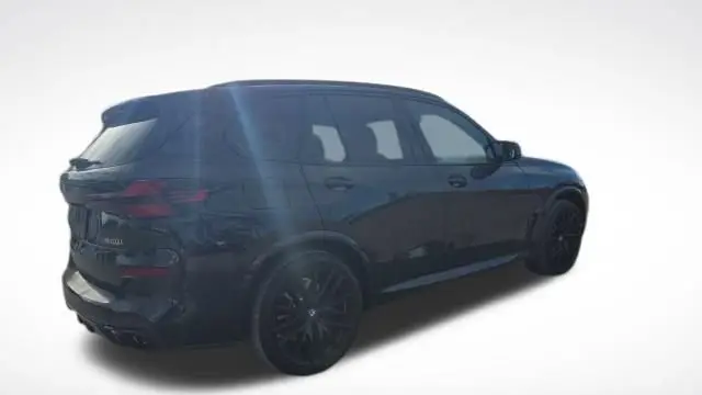 2025 BMW X5 M60i