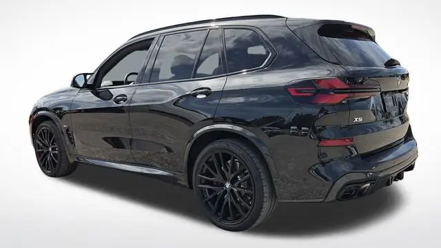 2025 BMW X5 M60i