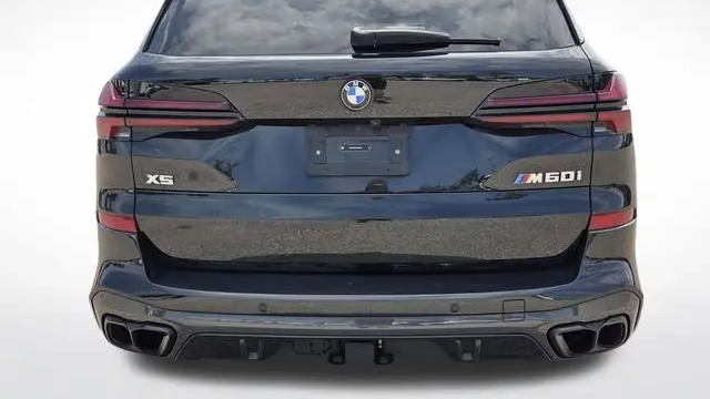 2025 BMW X5 M60i
