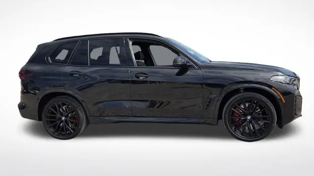 2025 BMW X5 M60i