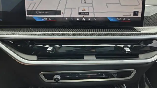 2025 BMW X5 M60i