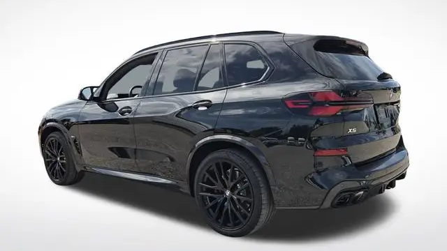 2025 BMW X5 M60i